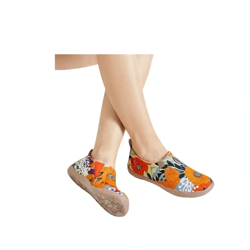 UIN Marigolds Toledo Floral Canvas Slip Ons